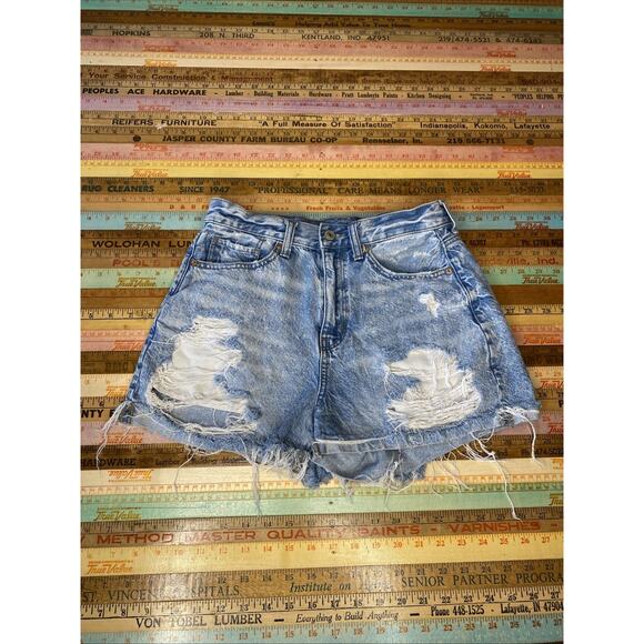 American Eagle Jean Shorts Womens Size 4 Distressed Blue Denim Mom Short - Picture 3 of 11